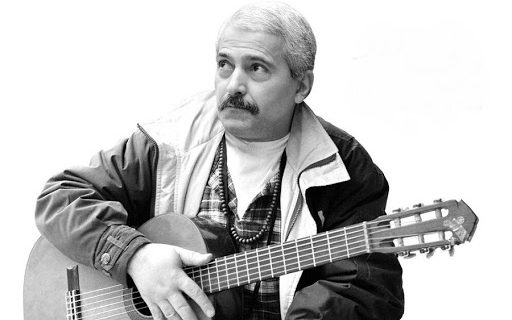 زادروز فرهاد مهراد خواننده و آهنگساز ایرانی است